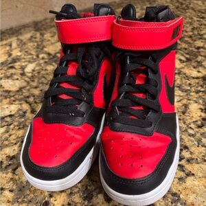 Nike Court Borough Mid 2 - Youth size 5